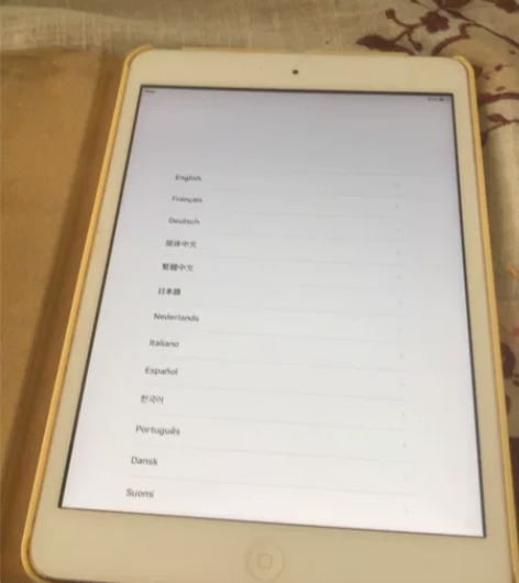 ipad mini  港版 非国行，当初托...