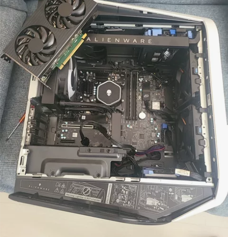 外星人台式机r13上的3060ti 全新机...