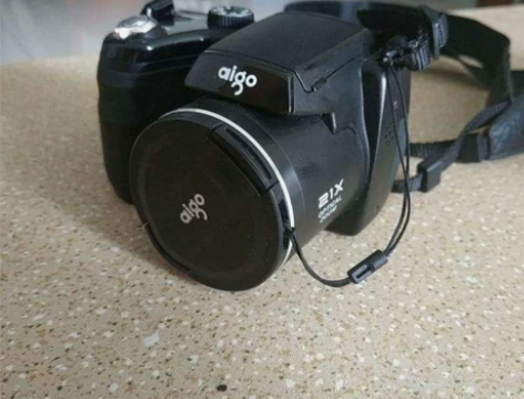 爱国者单反相机 可以录像可以拍摄 九成新