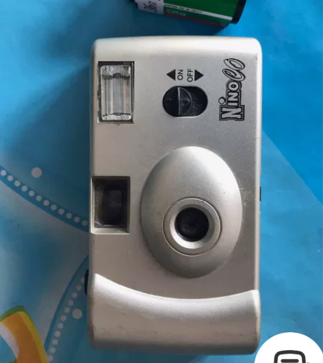 相机不知道啥牌日本亲属带回来的 感兴趣的话...
