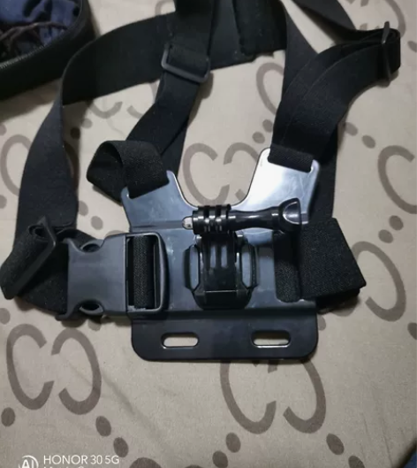 运动相机胸前固定支架，胸挂 感兴趣的话点“...