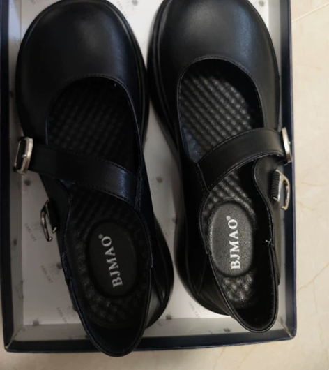 伯爵猫玛丽珍鞋39码，只穿过一次，还是更喜...