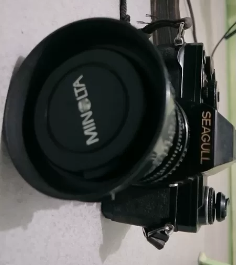 出售海欧-200胶圈相机一台，带美能28-...