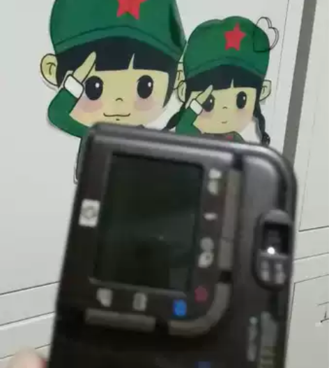 惠普R707数码相机  坏的 开机照相不认...