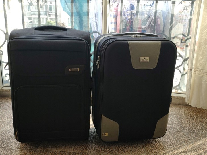 打包两个箱子，家中腾地方闲置出售。尺寸见图...