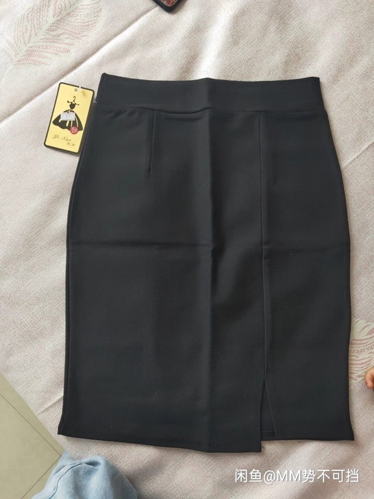 包邮全新包臀裙 一次都没穿过 吊牌在 有弹...