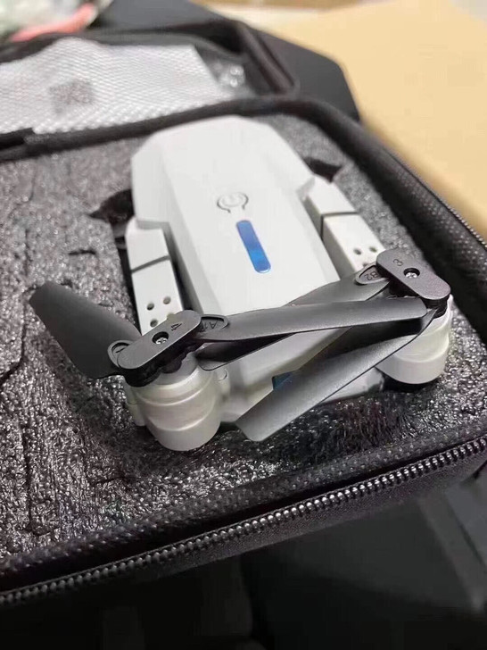 全新 出口无人机,黑灰二色,摄像头角度调节...