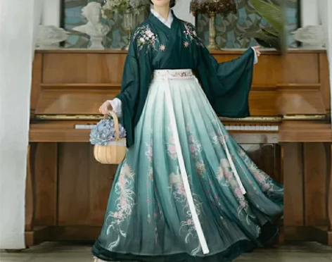 魏晋汉服，M码三件套，穿一洗一，绣花和下裙...
