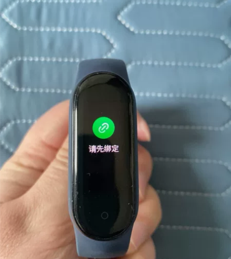 小米手环5，佩戴很爱惜，目测95新。 彩屏...