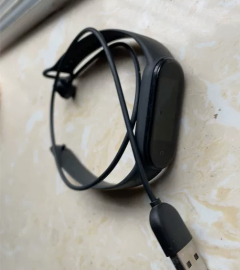 小米手环5NFC版九成新 感兴趣的话点“我...