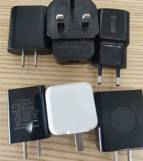 闲置各种充电头，欧规，英规均有，十元一个，...