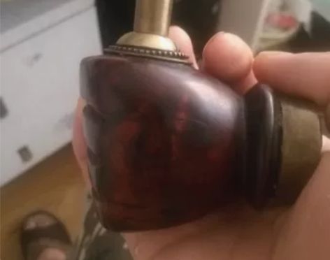 清代黄花梨老烟锅，大权在握，包老。品相一流...