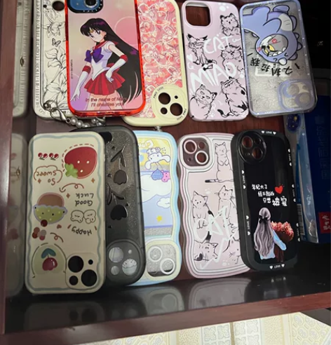 苹果13手机，10元3个手机壳基本都是10...