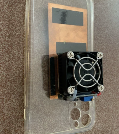 手机散热器，特效能结冰，降温杠杠的，图用的...