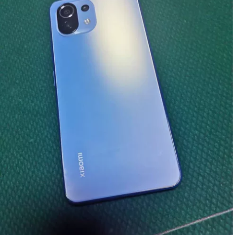 小米11青春版蓝色95新以上，8十256。...