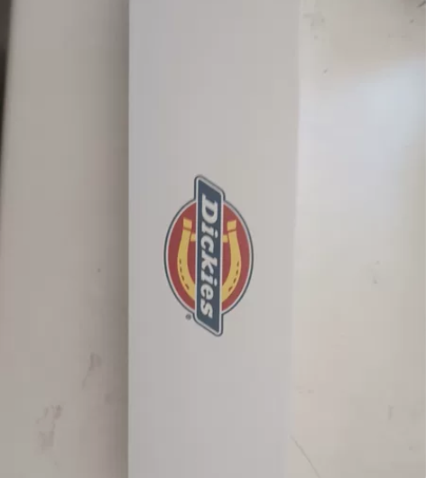 过生日朋友送的 他在得物购入 Dickie...