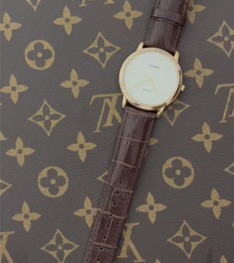 西铁城光动能商务手表，光动能机芯，AR11...