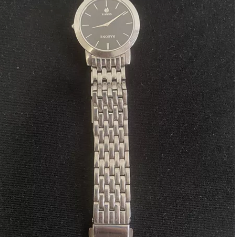 雷诺手表 已经带了3年了、  有磨损轻微划...