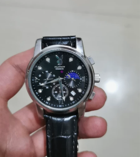 花花公子腕表，走时精准 实物拍摄，表带是新...