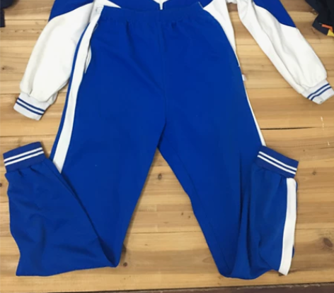 双11特价惠州惠港中学绝版校服150码偏大...