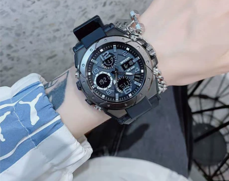 手表工厂倒闭大量挤压库存新概念非机械手表男...