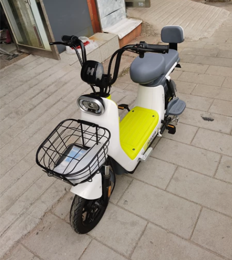 哈啰智能电动车,B30,耀眼骑行,城市焰火...