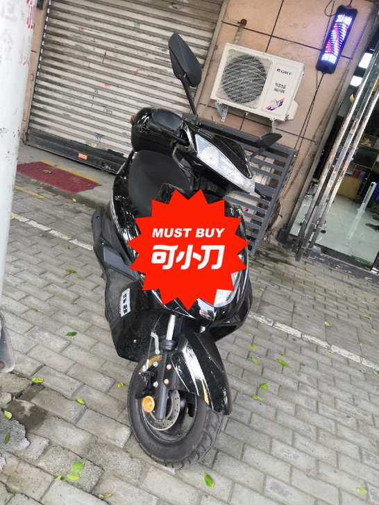 刚入手新款踏板125摩托车，才跑500多公...