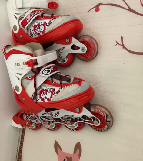 旱冰鞋，大小可调，三江超市买的，便宜出了…...