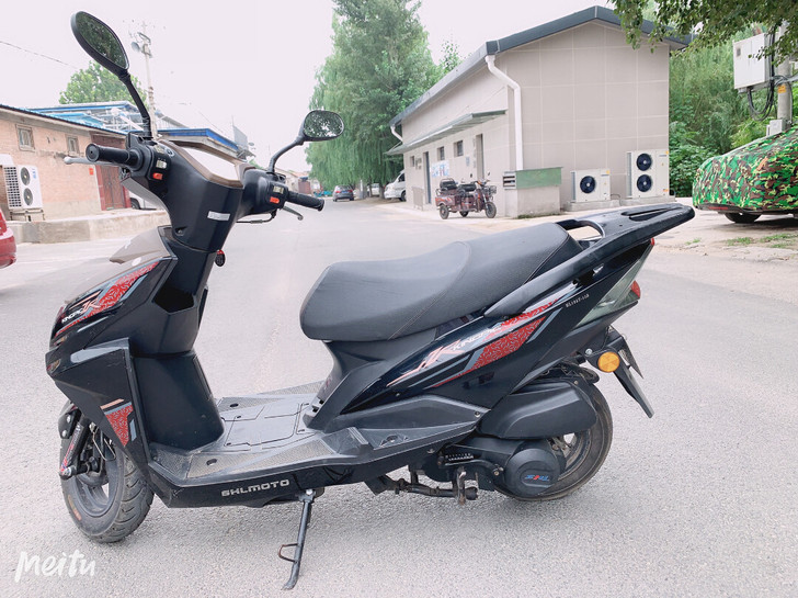 2018年踏板摩托，手续齐全随时看车