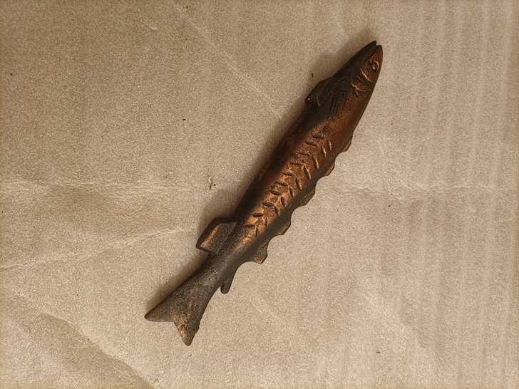 金属鱼型笔山，笔架笔搁，毛笔架，文房用品，...