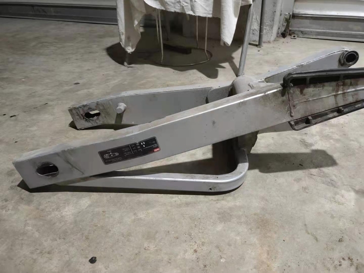 阿普利亚gpr150 原装后平叉,后摇臂...