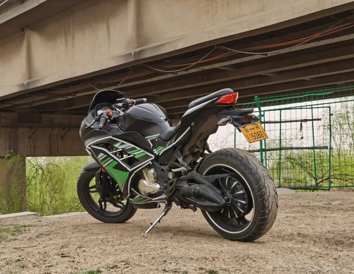 72/20电池,6000W控制器,3000...