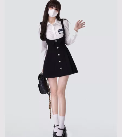 画解WAHJUIS 校园小说女主 假两件连...