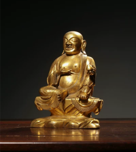 清 铜鎏金弥勒佛坐像 规格:高15cm,长...