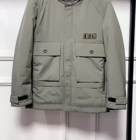 断码特价款！雅鹿品牌撤柜男士连帽卡其羽绒服...