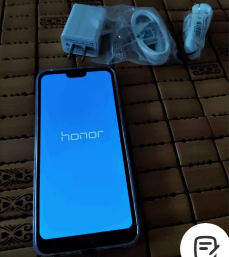 直播工作室不做了，半价处理100台手机，华...