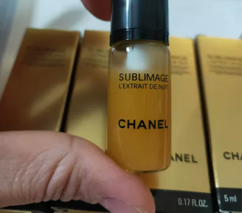 香奈儿奢华精粹赋活夜间精华，5ml，正品保...