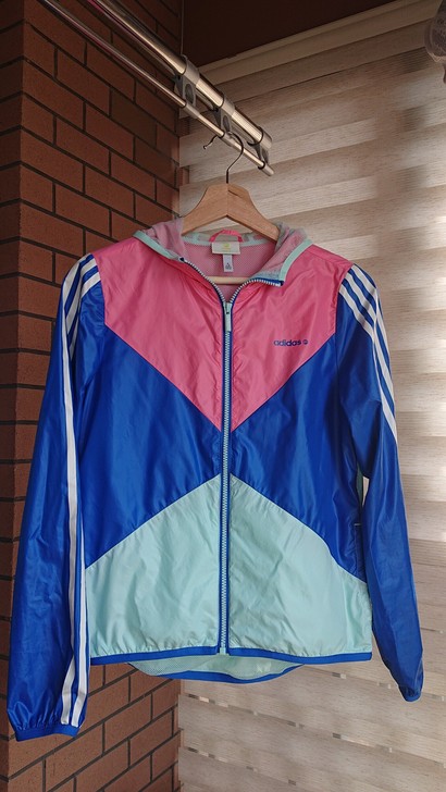 adidas/阿迪达斯运动连帽拼色薄风衣