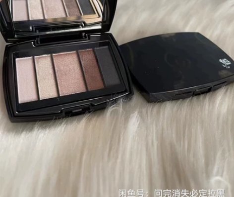 兰蔻5色眼影一个55元，这个颜色也是不错，...