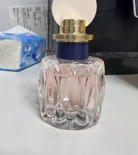 Miumiu香水三代粉漾香水50ml 自用...