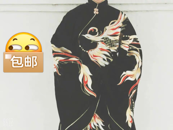 品牌型号 如梦霓裳。转手原因  胖了脖子粗...