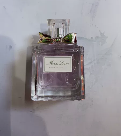 迪奥甜心小姐香水100ml 保真 图片细节...