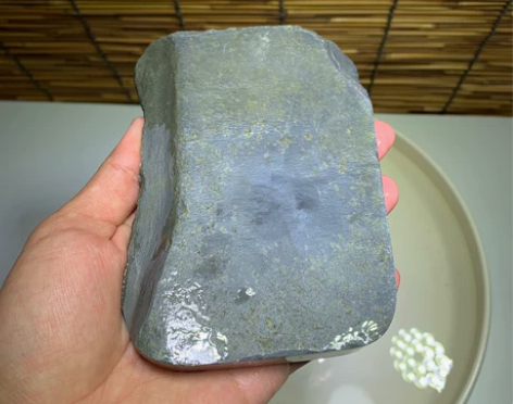 歙砚老坑原石 金皮眉纹罗纹 料子 尺寸:1...