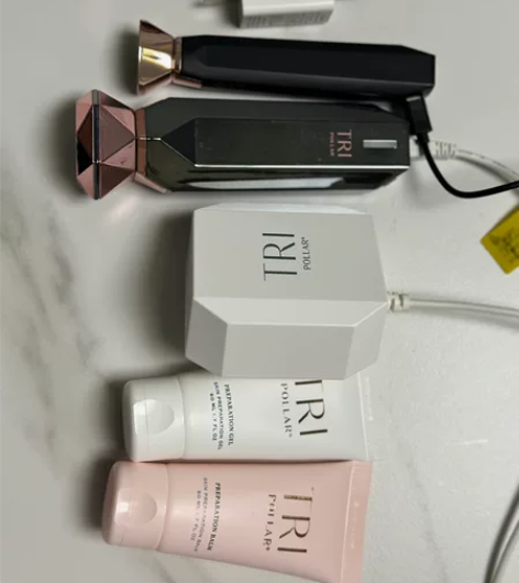 初普脸部及眼部美容仪，因为做医美所以闲置了...