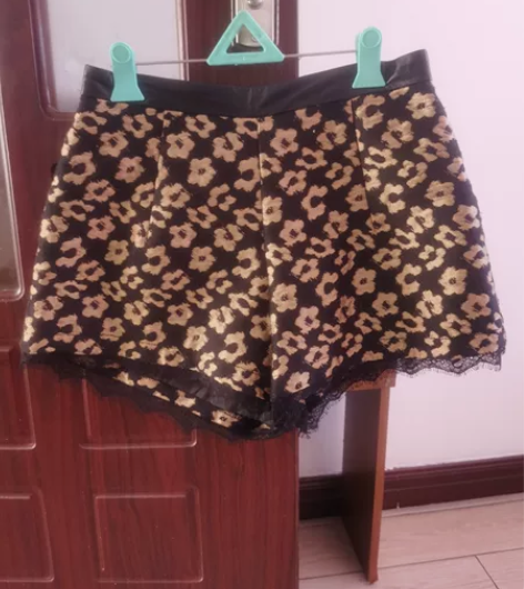 女士短裤50出 感兴趣的话点“我想要”和我...