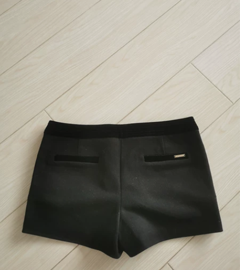 女士短裤 S码 感兴趣的话点“我想要”和我...