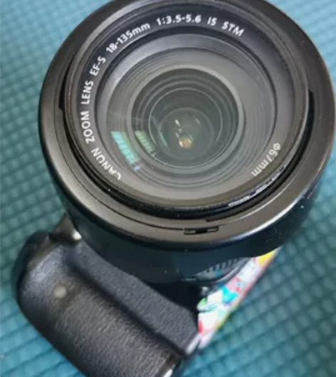 佳能70d  18-135镜头一只 成色很...