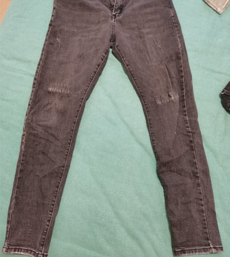 32码男牛仔裤 浅色 似乎比普通码还略微微...