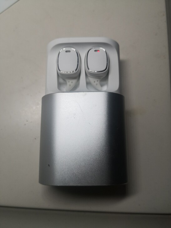 QCY真蓝牙无线耳机,用过不到10次,闲置...