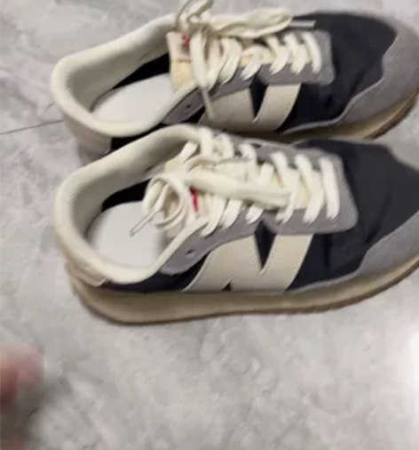 新百伦女运动鞋 感兴趣的话点“我想要”和我...